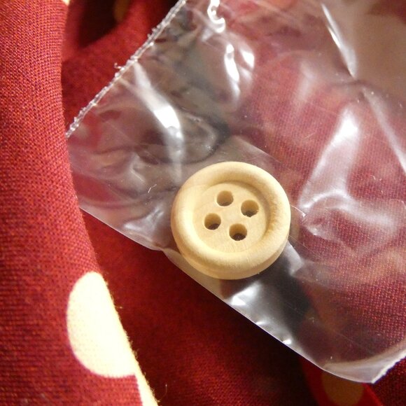 Disneyland Shirt Size S Hong Kong Maroon Red Matching FAMILY Vacation Tops NWT - Picture 10 of 10